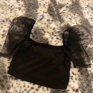 Black puff sleeve crop top